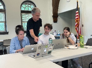 Participants editing Wikipedia